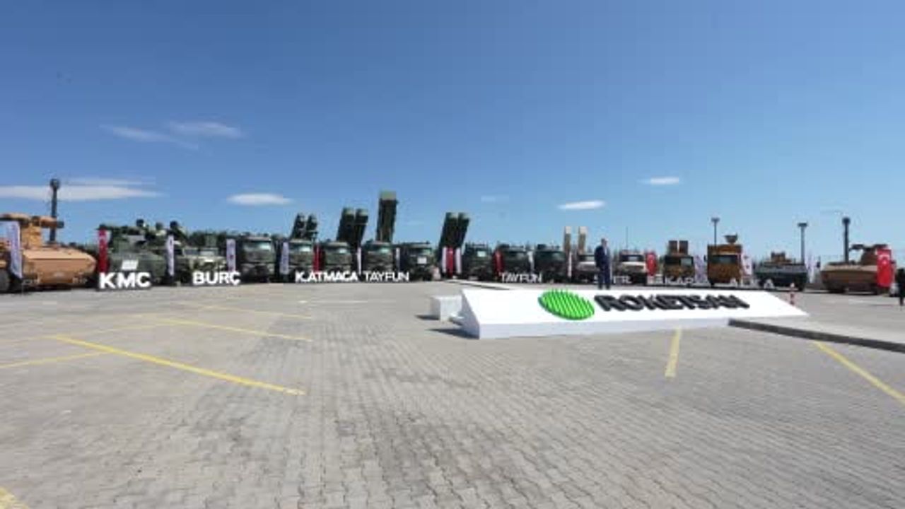 Cumhurbaşkanı Erdoğan ROKETSAN Üretim Tesislerini Gezdi: Savunma Sanayinde Üretim ve Yenilik Vurgusu