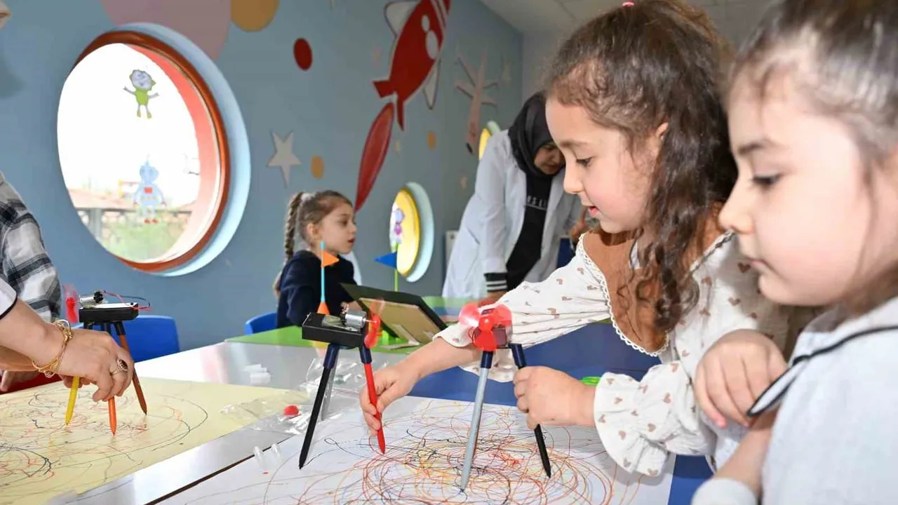 Demirci Akıncıları 4-6 Yaş Kur’an Kursu’nda Robotik Kodlama Şenliği