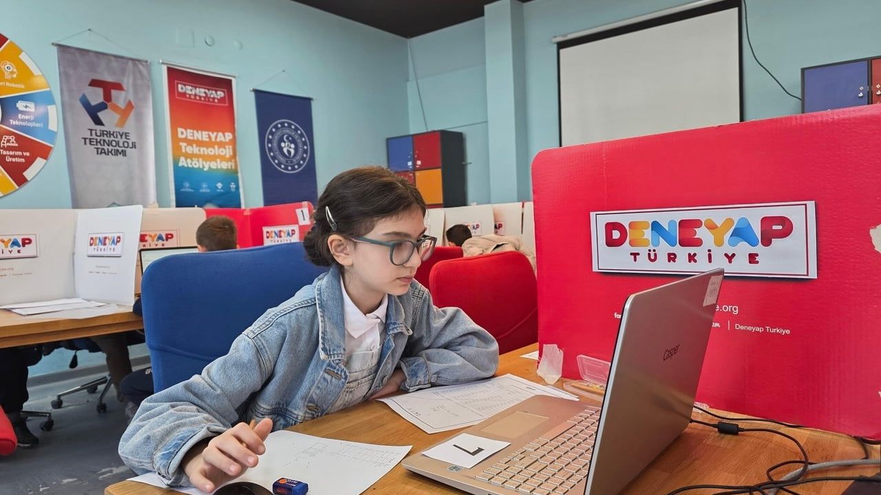 Deneyap e-sınavı Afyonkarahisar'da başladı: 1436 genç katılıyor