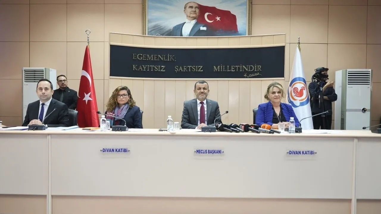 Denizli Büyükşehir’in 2025 Faaliyet Raporu Meclisten Geçti: Çavuşoğlu Mali Disiplin ve 12 Milyar TL'yi Aşan Yatırımları Açıkladı