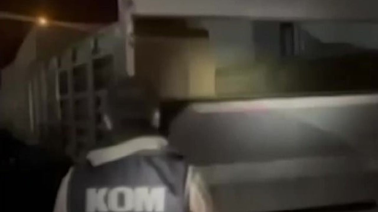 Denizli'de Tır Dorsesinden 30 Milyon TL Değerinde 5 milyon 600 bin Doldurulmuş Sigara Ele Geçirildi