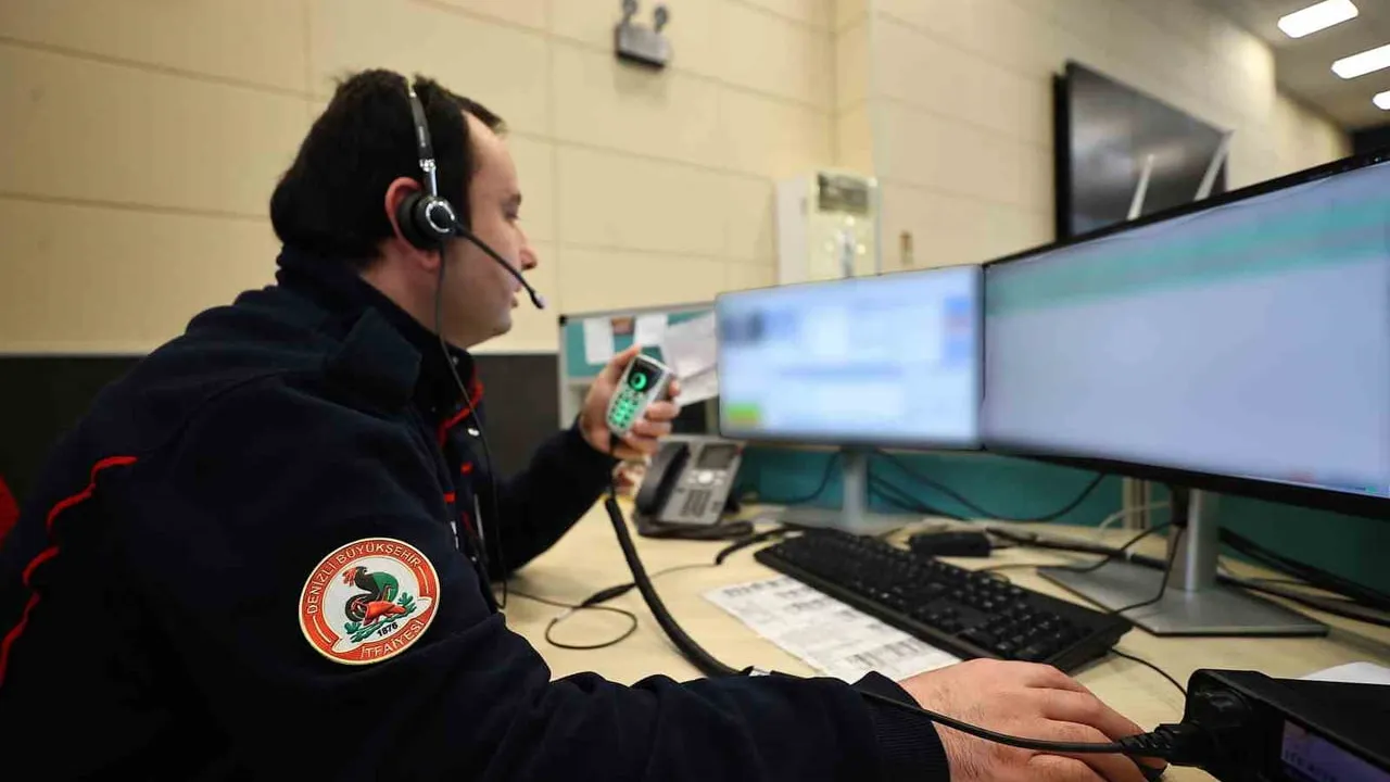 Denizli İtfaiyesi, 2025 112 acil çağrı verilerinde hızlı ve etkili performans sergiledi