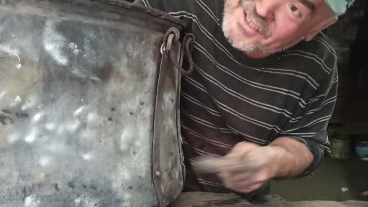 Devrek'in Son Kalay Ustası Rıfat Göktepe: Yarım Asırdır Baba Mesleğini Sürdürüyor