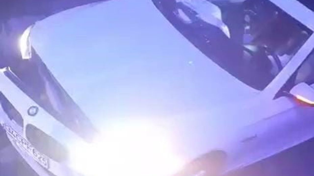 Diyarbakır Bağlar'da otomobil yoldan çıktı: 1 yaralı