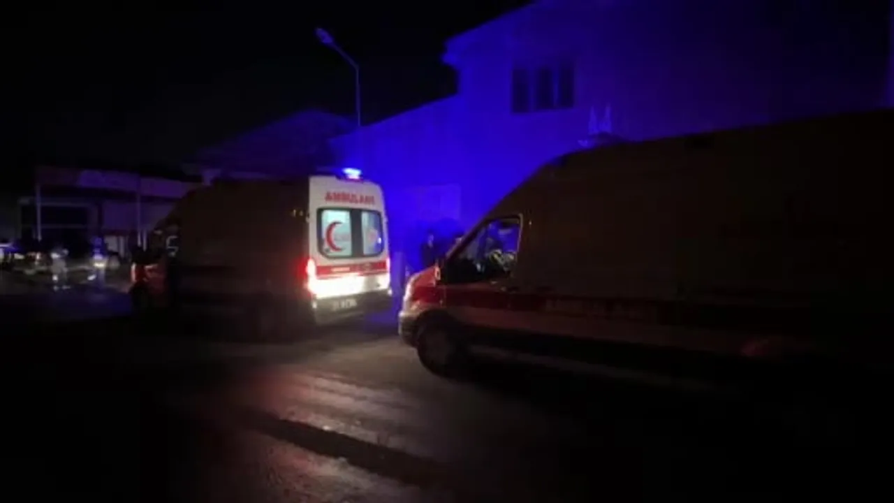 Diyarbakır'da 2. Sanayi Sitesi'ndeki oto tamir dükkanında yangın