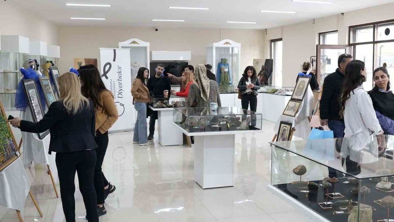 Diyarbakır'da 'Harmoni' Resim Sergisi: Anadolu İzlerinden Çağdaşa Sanat Yolculuğu