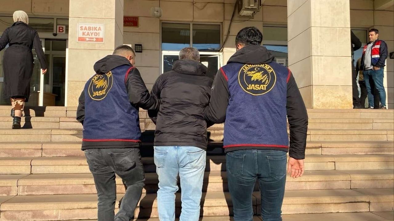 Diyarbakır'da Jandarma, kesinleşmiş hapis cezası bulunan 157 kişiyi yakaladı