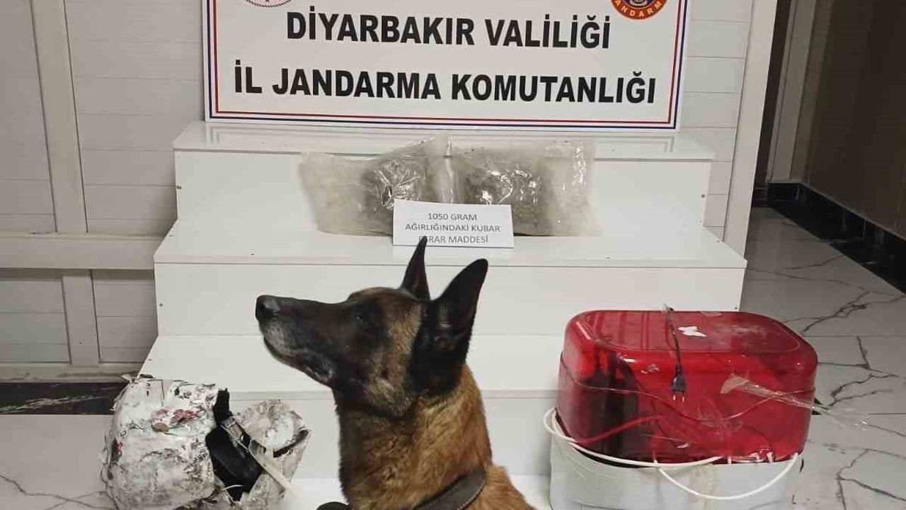 Diyarbakır'da su arıtma cihazına gizlenmiş 1 kilo 50 gram kubar esrar ele geçirildi