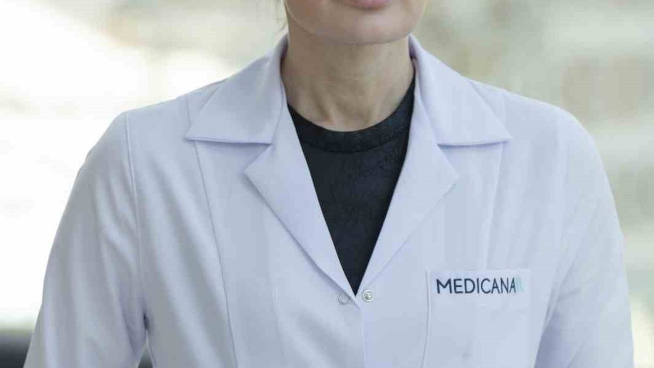 Doç. Dr. Şeyda Figül Gökçe: Parkinson’da erken tanı ve doğru tedavi yaşam kalitesini yükseltiyor