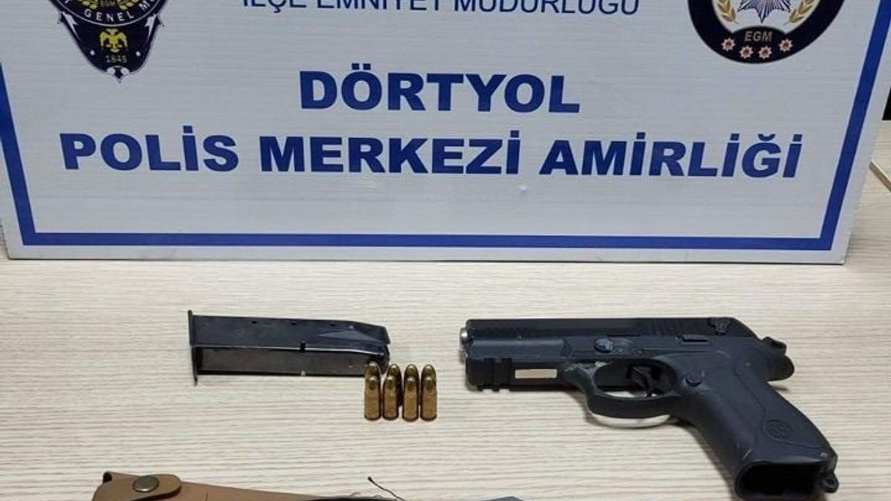 Dörtyol'da Üst Aramasında Silah ve Bıçak Bulunan Şahıs Tutuklandı