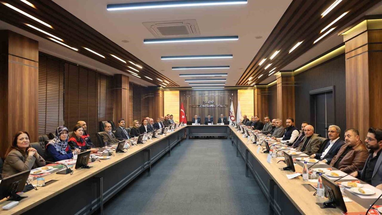 Dr. Ersin Dilber: Gıda güvenilirliğinde öncelik sağlıklı tüketimdir