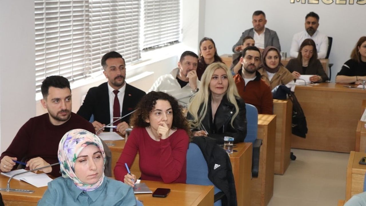 Düzce Belediyesi personeline 4734 sayılı Kamu İhale Kanunu ve Doğrudan Temin eğitimi verildi