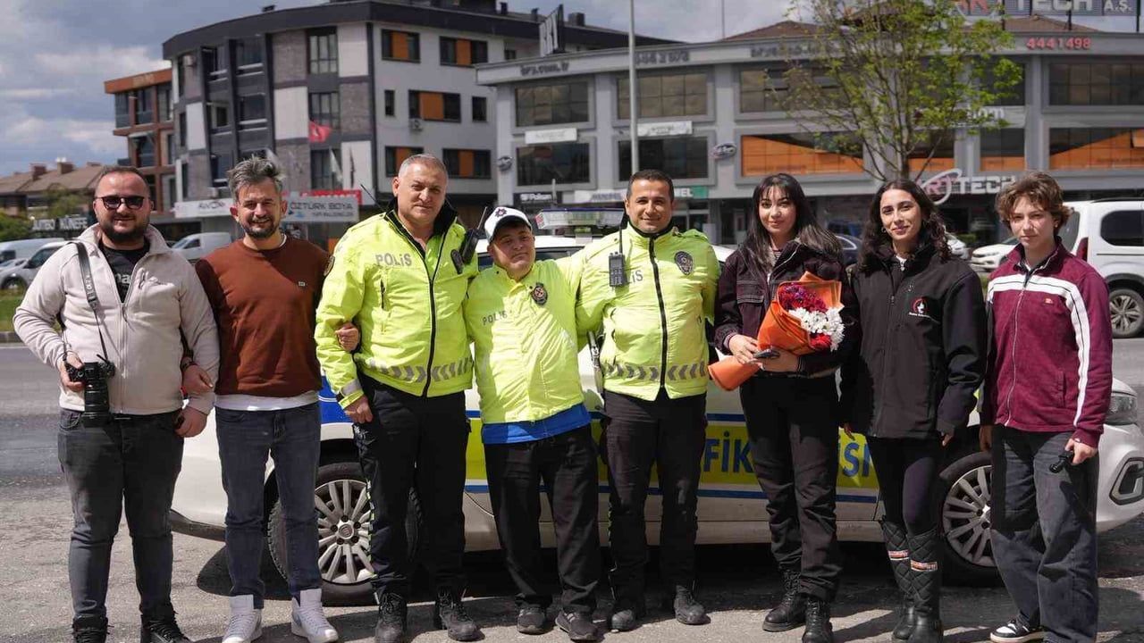 Düzce'de 10 Nisan Polis Günü'nde belediyeden polislere sürpriz: sınav ve görme engelli senaryoları