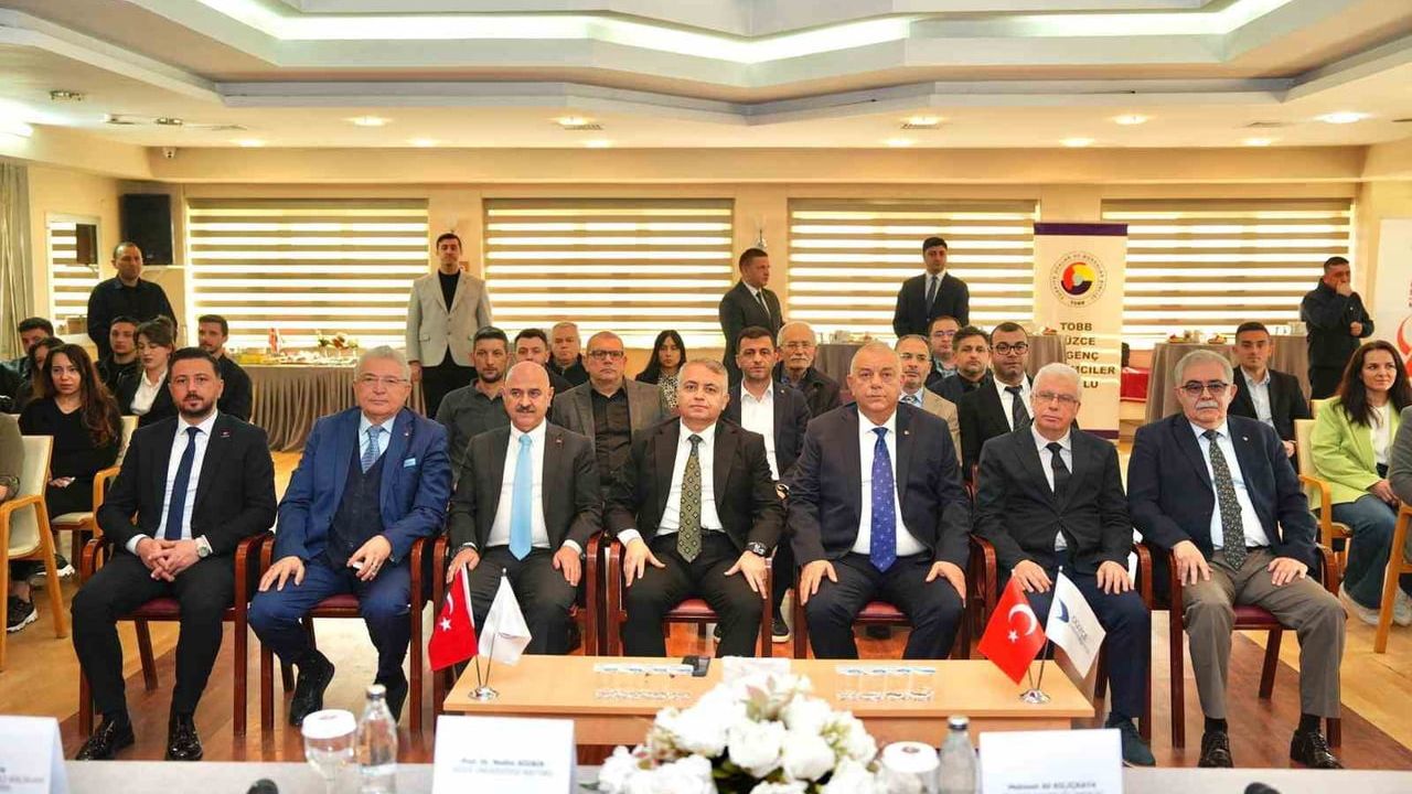 Düzce'de İhracat Akademisi Protokolü İmzalandı: Amaç İhracat Kapasitesini Artırmak