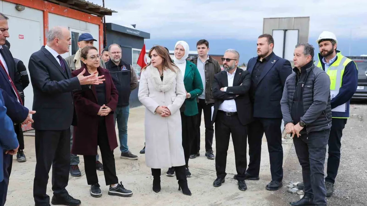 Düzce'de siyaset üstü zirve: Başkan Faruk Özlü il başkanlarıyla projeleri yerinde anlattı