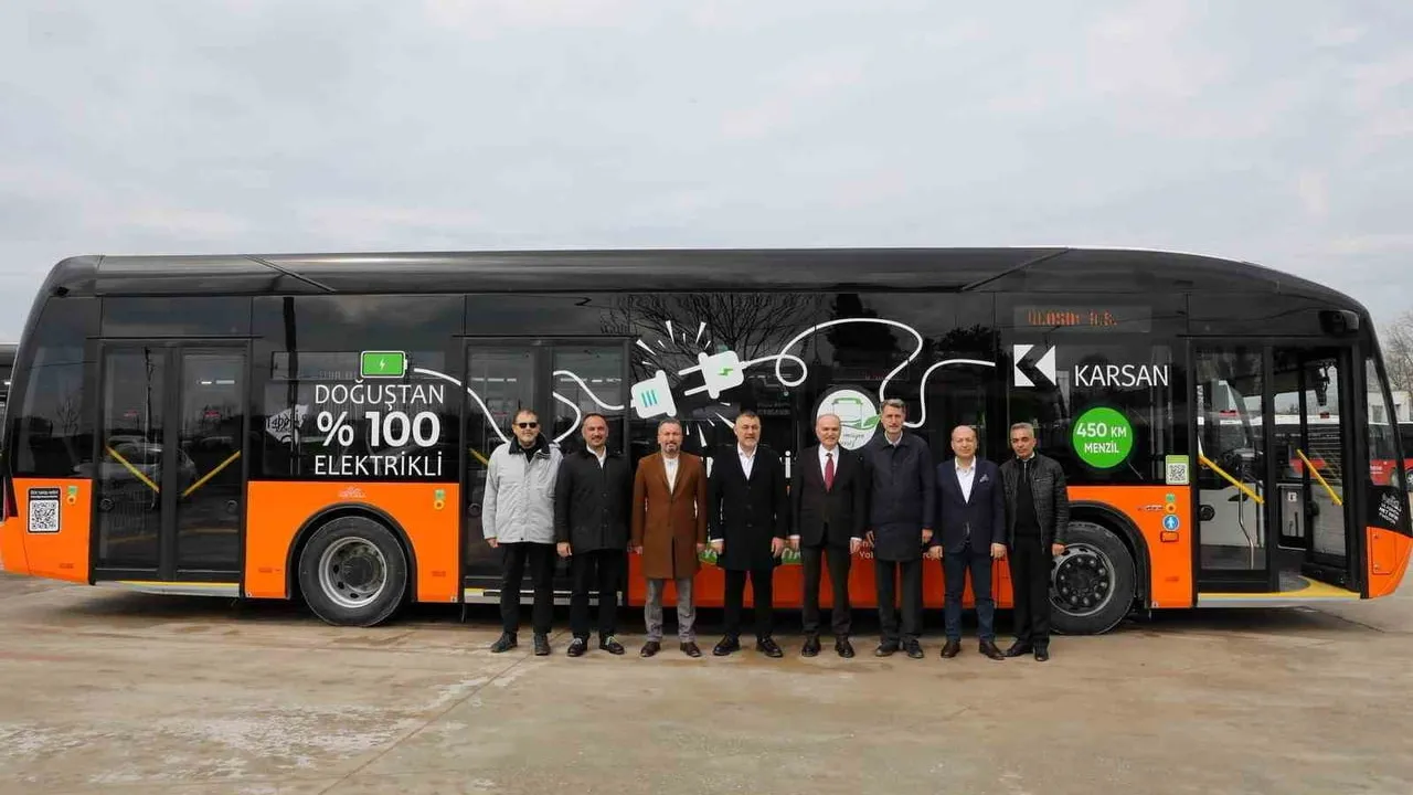 Düzce'de toplu taşıma elektrikli otobüslere dönüştürülüyor: 207 araç hedefi ve ilk testler başarılı