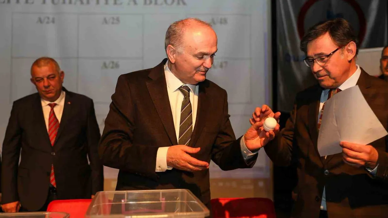 Düzce’de Tuhafiyeciler Pazaryeri ve Fuar Alanı tamamlandı — 144 tezgah noter kurasıyla belirlendi