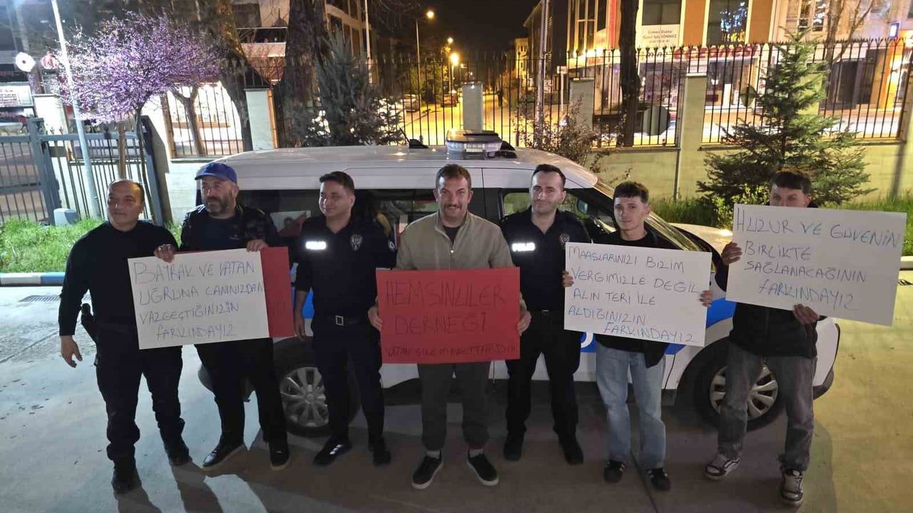 Düzce Hemşinliler Derneği'nden polislere destek ziyareti: 'İyi ki varsınız' pankartları