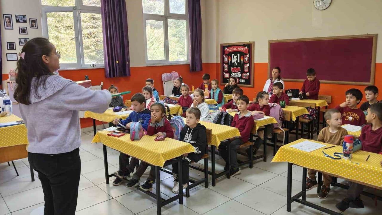 Düzce Kaynaşlı'da Okullarda Sağlıklı Yaşam Eğitimi: Gelecek Nesiller için Temel Sağlık Bilinci