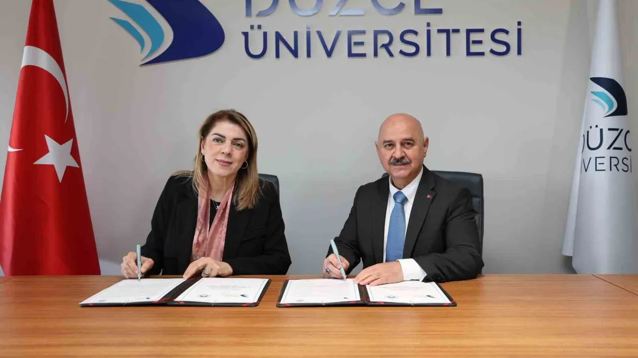 Düzce ve Kırklareli Üniversiteleri 'Akademik ve Bilimsel İş Birliği Protokolü' İmzaladı