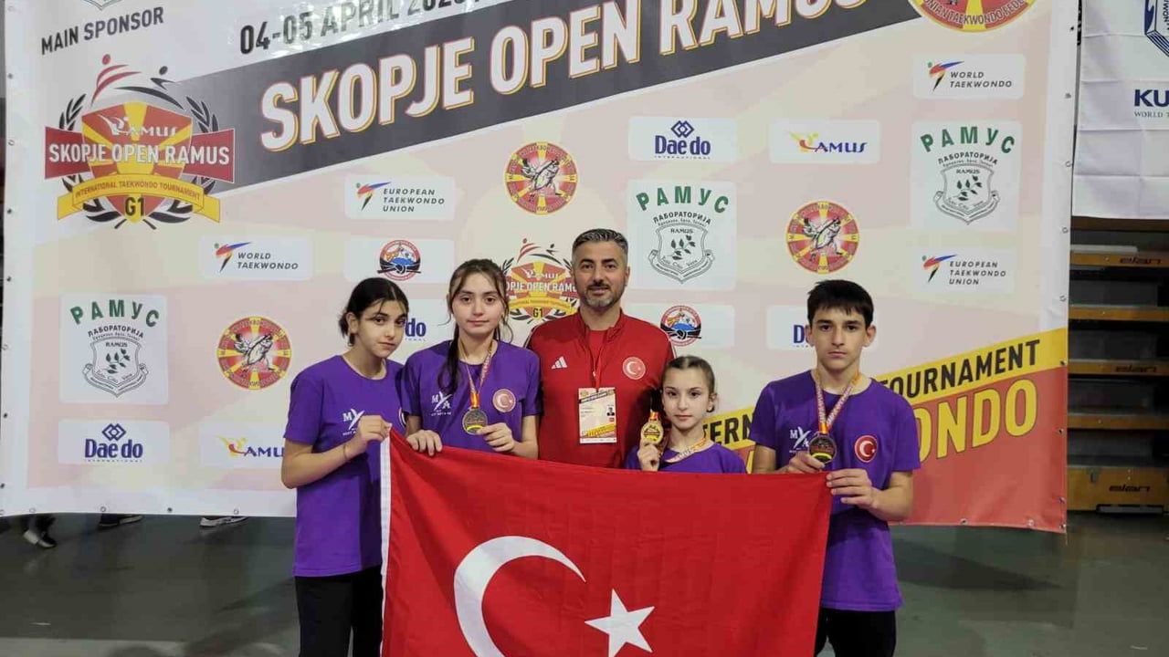 Düzceli taekwondocular Üsküp Açık Taekwondo Şampiyonası'nda madalyalarla döndü