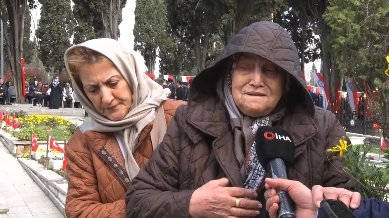 Edirnekapı Şehitliği'nde Polis Haftası Töreni: 92 yaşındaki anne duygulandı