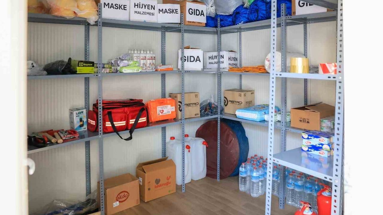 Efeler Belediyesi afete hazırlıkta: Afet konteyneri sayısı 5’e yükseldi