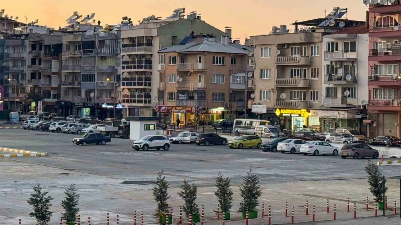 Efeler'de belediye otoparklarında Efem Kart sahiplerine yüzde 20 indirim