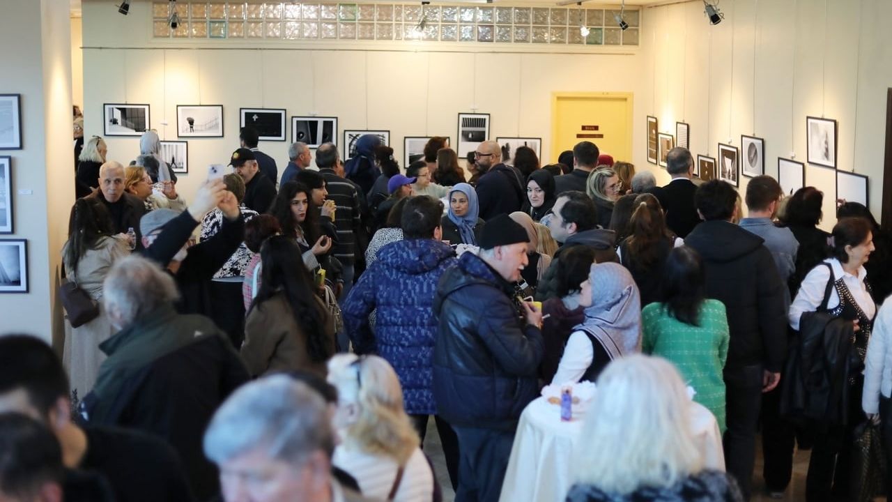 EFSAD'lı 21 Fotoğrafçının Sunum ve Sergisi Turgut Özakman Sergi Salonu'nda (6-18 Nisan)