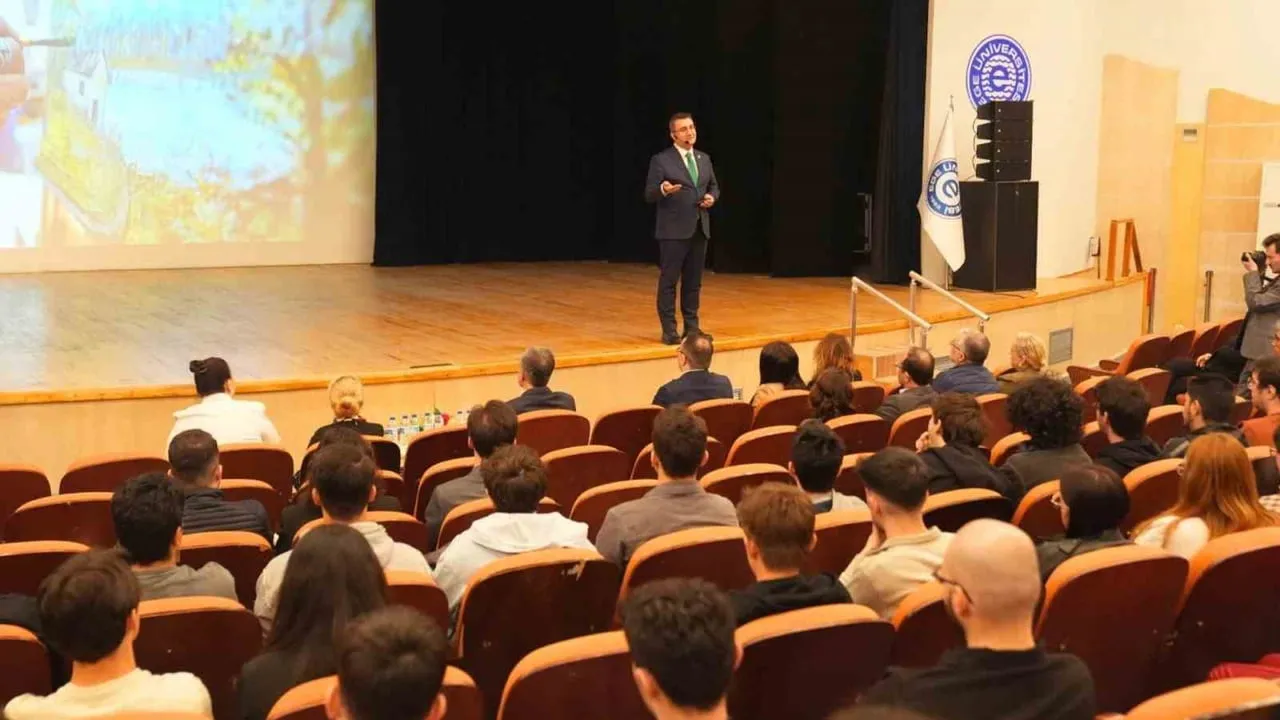 Ege Üniversitesi ev sahipliğinde DATA FEST’26: Veri ve teknolojinin stratejik önemi masaya yatırıldı