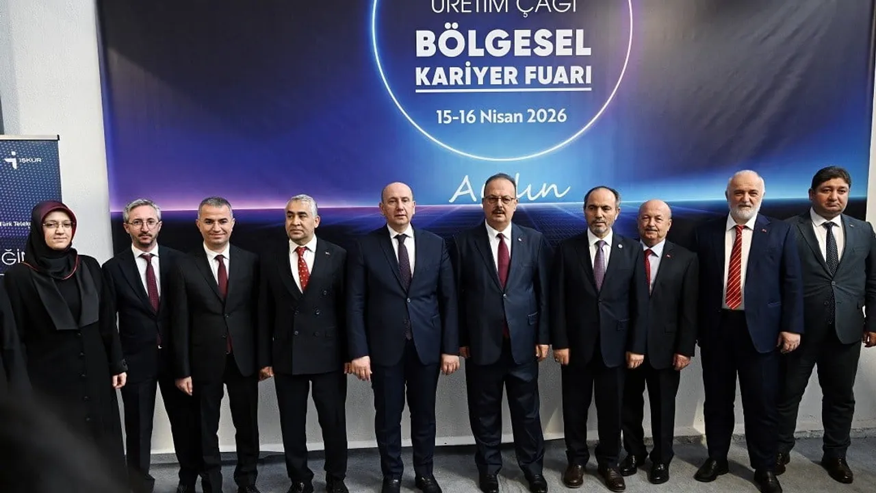 EGEKAF’26 Aydın’da Başladı: Rektör Kibar’dan Gençlere Kariyer Vurgusu