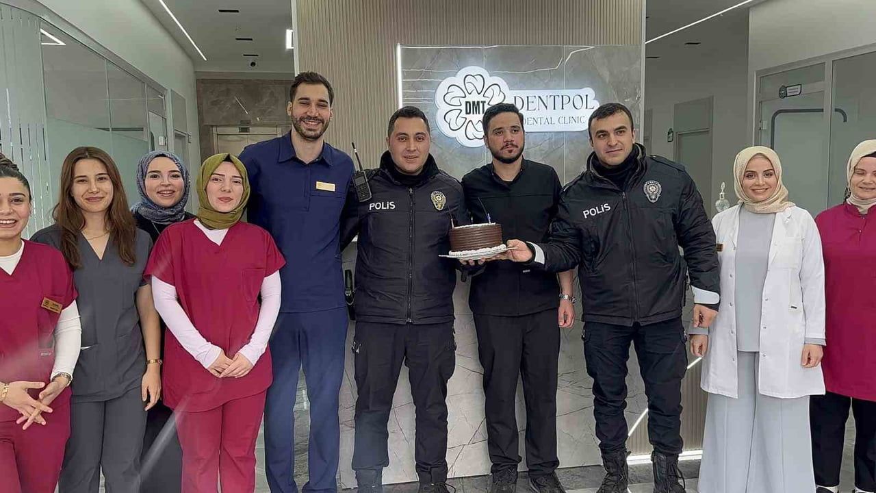 Elazığ'da kavga ihbarına giden polisler diş kliniğinde pasta ve çiçekle karşılandı