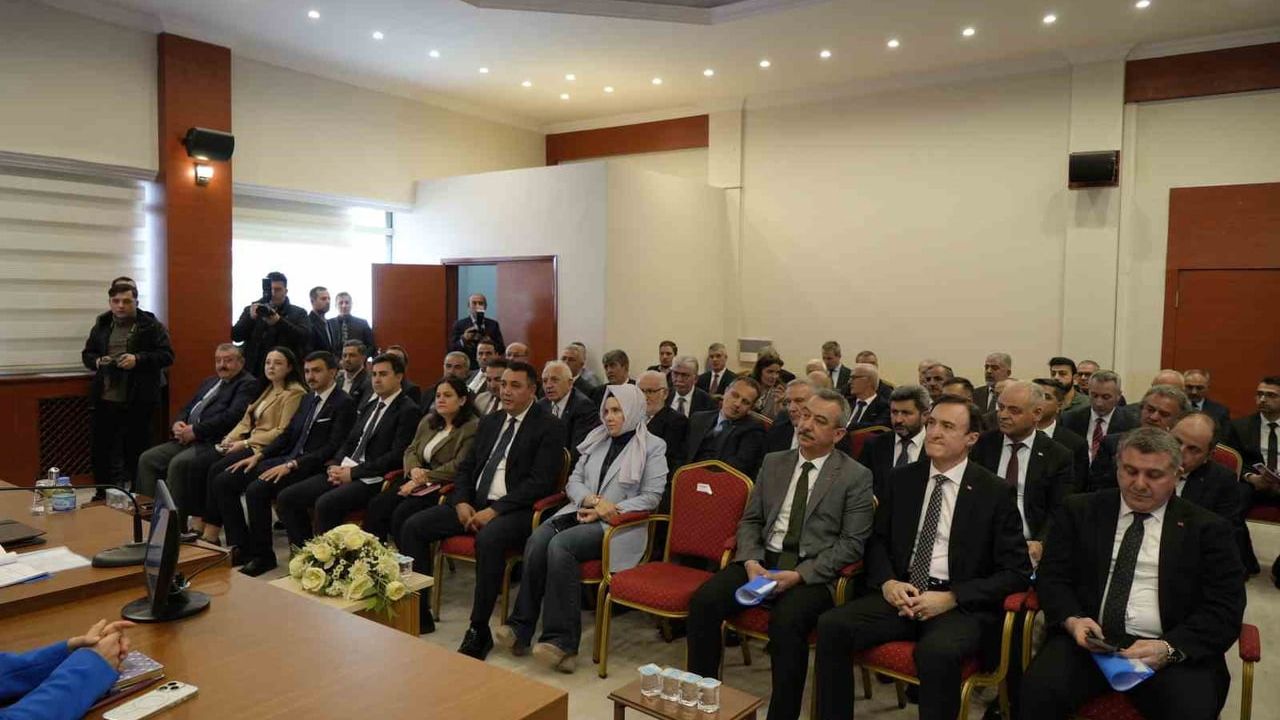 Emekli Tuğgeneral Erhan Sipahioğlu: Yerli yazılım ve silah üretimi Türkiye için zorunlu