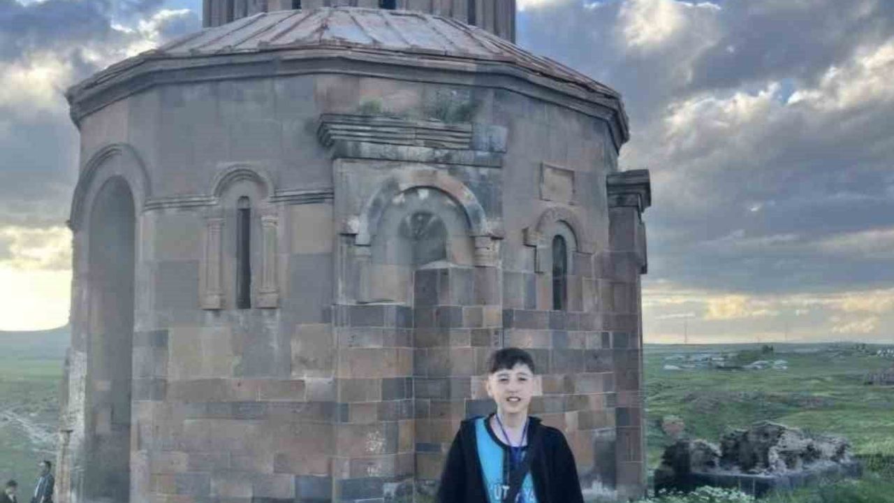 Emetli Öğrenci Metehan Dal, 2026 Matematik Olimpiyatı Ön Elemesinde Türkiye Dördüncüsü