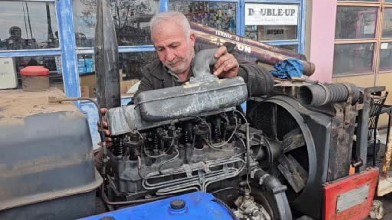 Erciş'te tarım sezonu öncesi traktör tamirhanelerinde yoğunluk artıyor