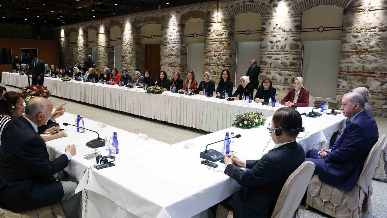 Erdoğan: Ortadoğu sancılı günler yaşıyor; İsrail kararlarını 'ayrımcı' ve 'Apartat' benzeri uygulamalar olarak nitelendirdi