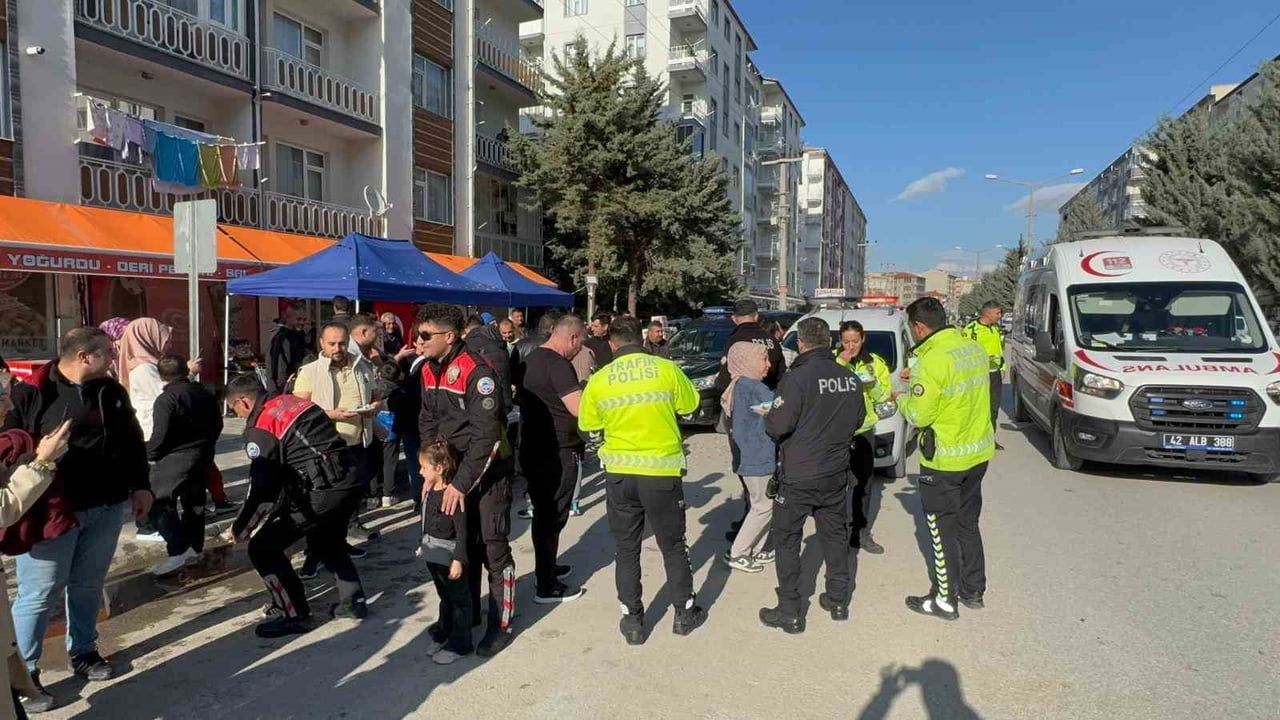 Ereğli'de kavga ihbarına giden polisler 'Polis Haftası'nda pasta ve çiçekle karşılandı