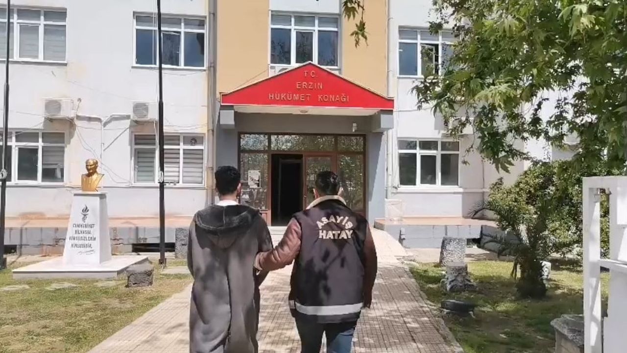 Erzin'de aranan S.B. yakalandı: 2 yıl 9 ay 10 gün kesinleşmiş hapis cezası bulundu