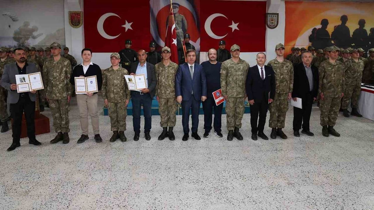 Erzincan'da bedelli erler yemin etti