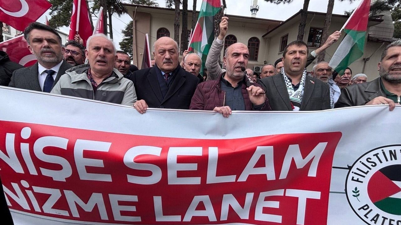 Erzincan'da Cami-i Kebir'de Filistin'e Destek Çağrısı