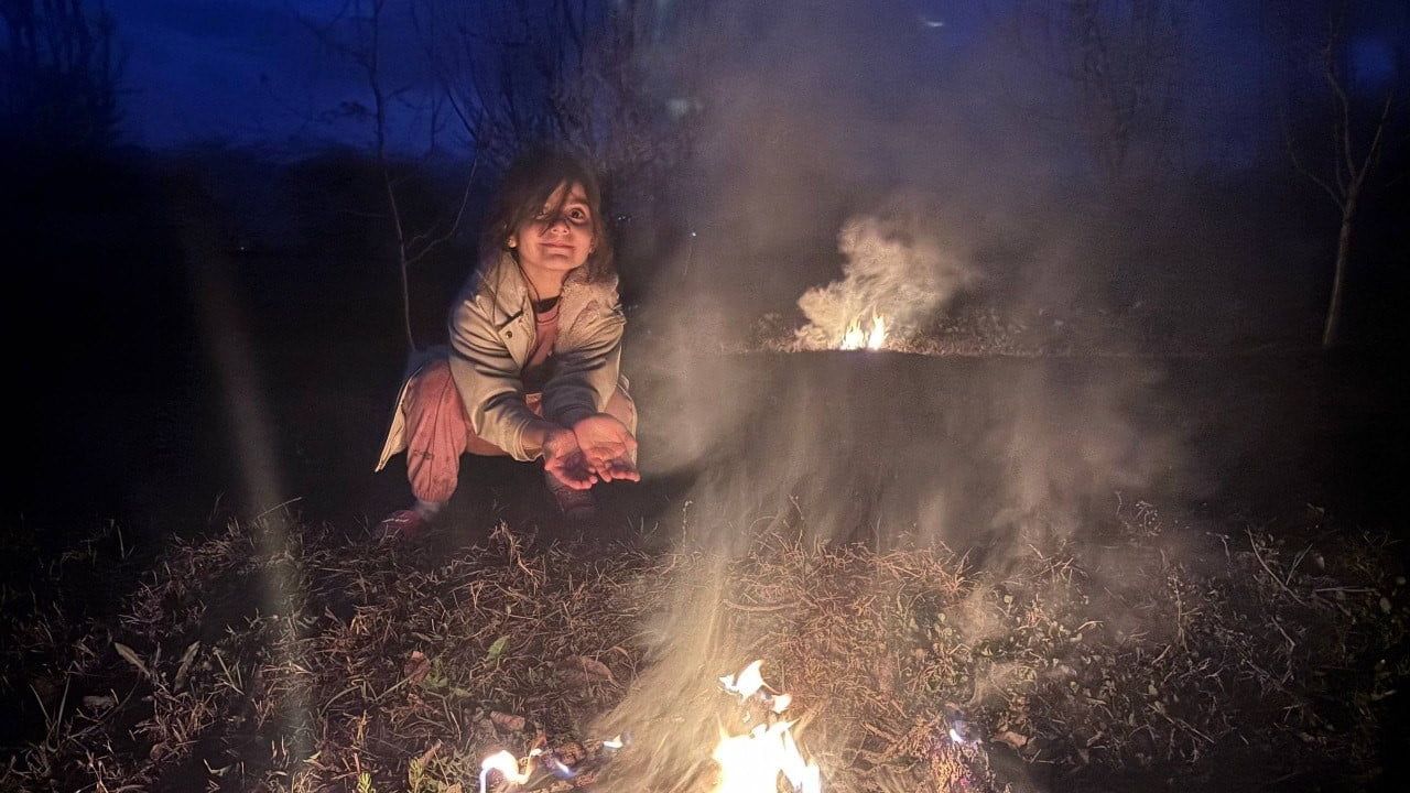 Erzincan'da Çiftçiler Dona Karşı Gece Nöbetinde