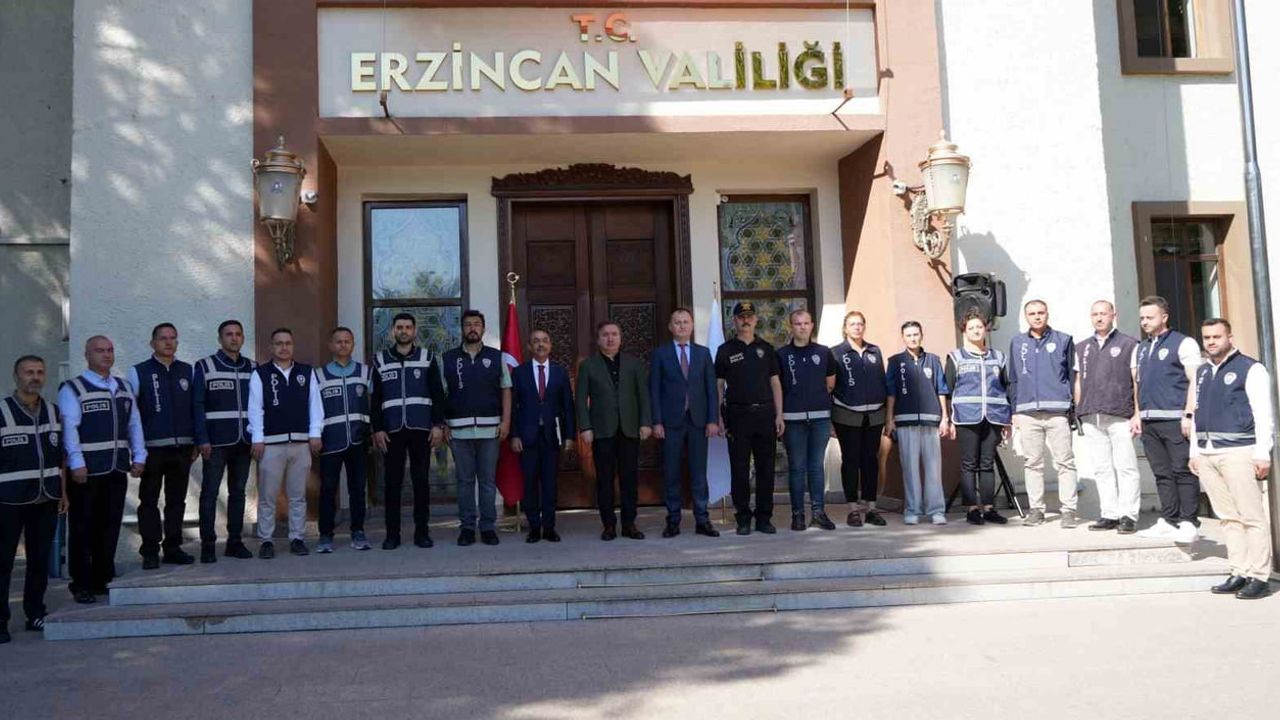 Erzincan'da Okul Polisleri Projesi: 2024 Eylül'den Bu Yana Okullarda Güvenlik ve Rehberlik