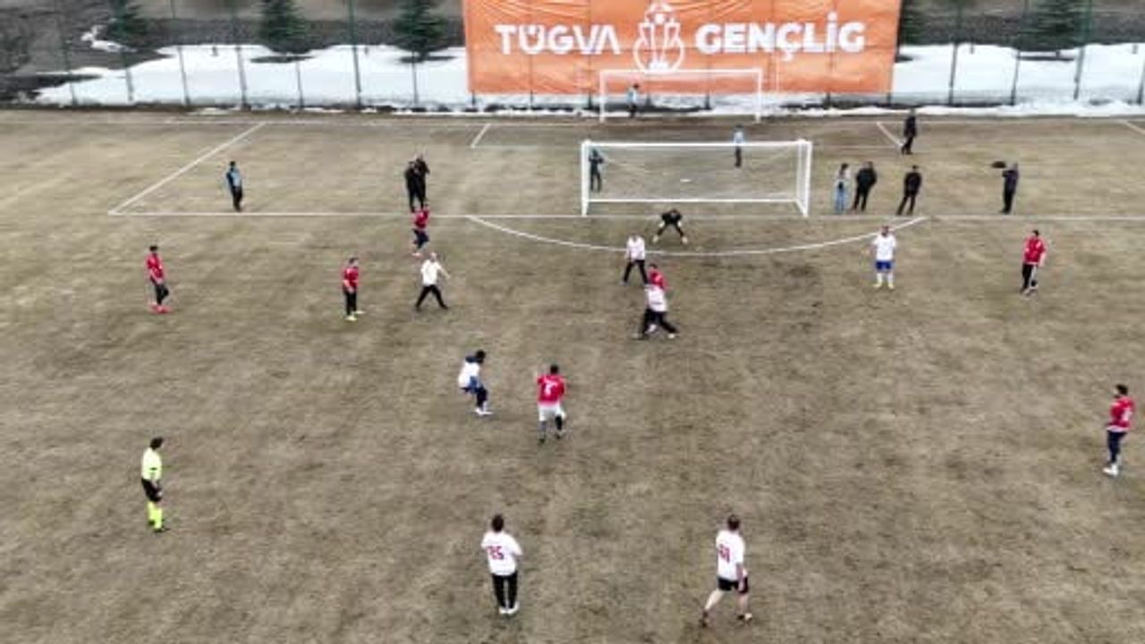 Erzurum'da GençLig Tanıtımı: Erzurumsporlu Yıldızlar, Protokol ve Liseliler Sahada Buluştu