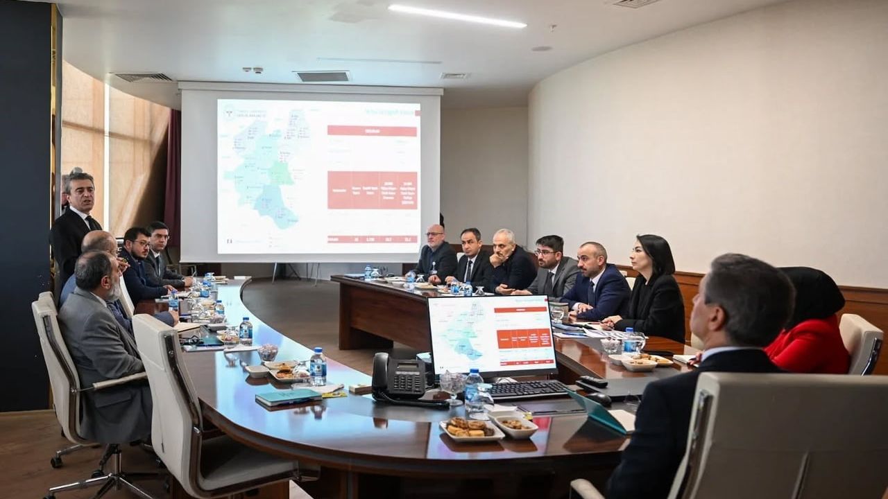 Erzurum sağlık hizmetleri: Vali Aydın Baruş’a sunulan kapsamlı brifing