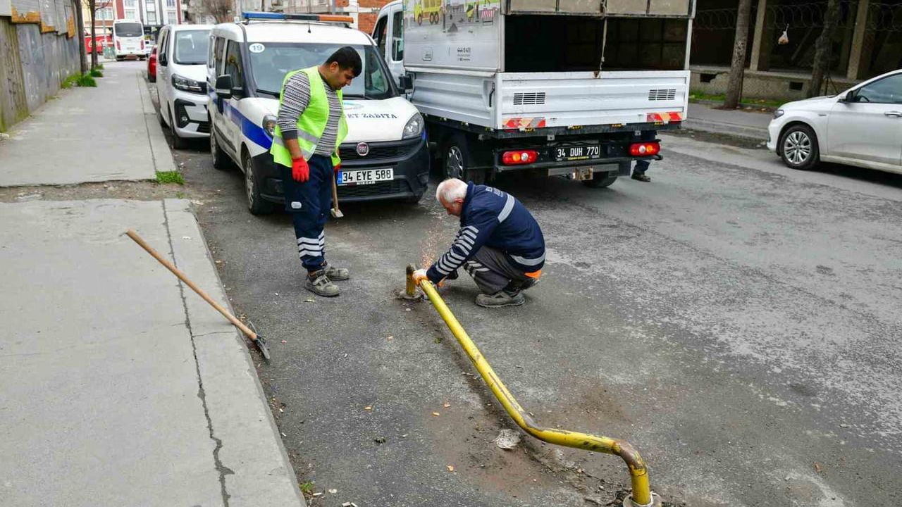 Esenyurt'ta kaldırım işgallerine yönelik zabıta denetimleri sıklaştırıldı