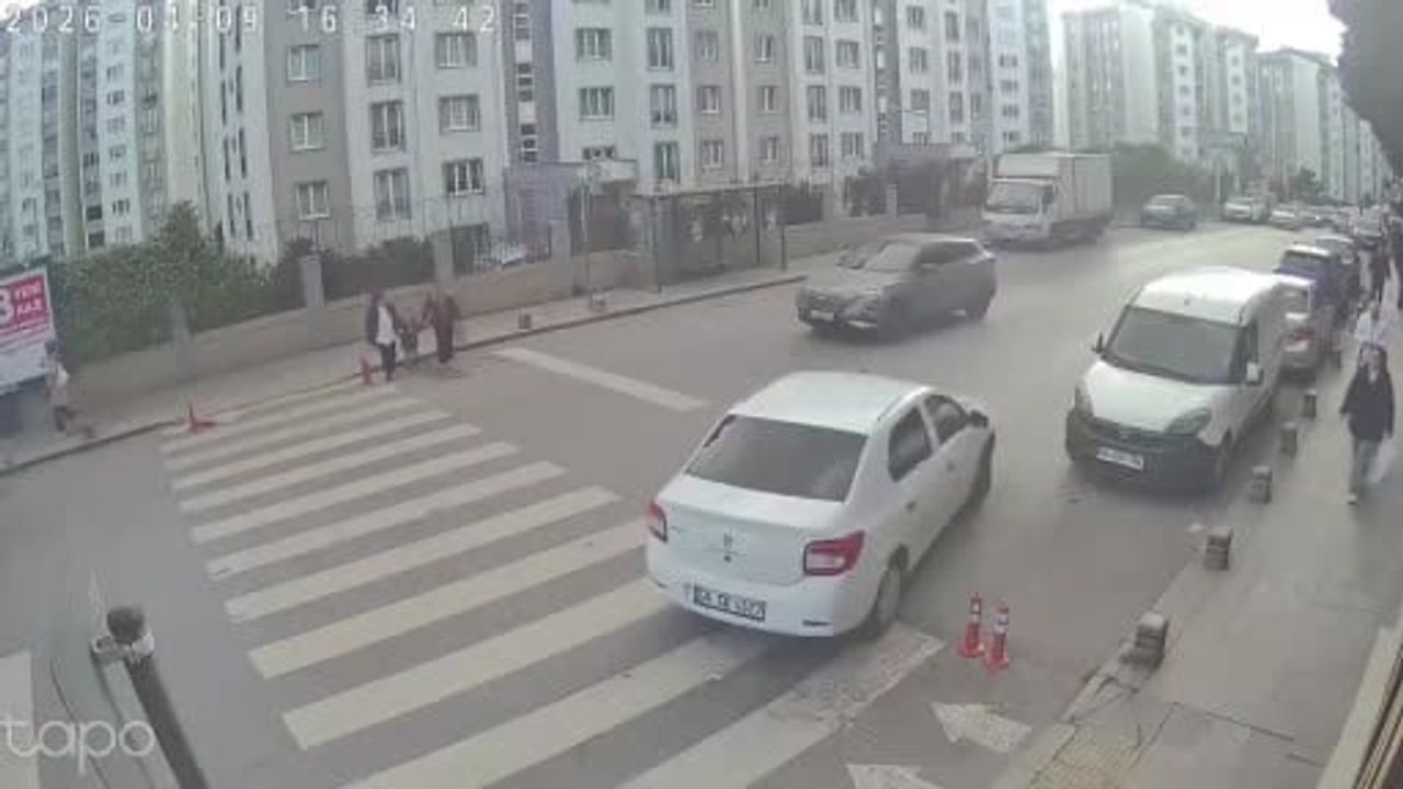 Esenyurt'ta yaya yolunda hız yapan sürücü yakalandı; 13 bin 346 TL ceza ve 60 gün ehliyete el kondu