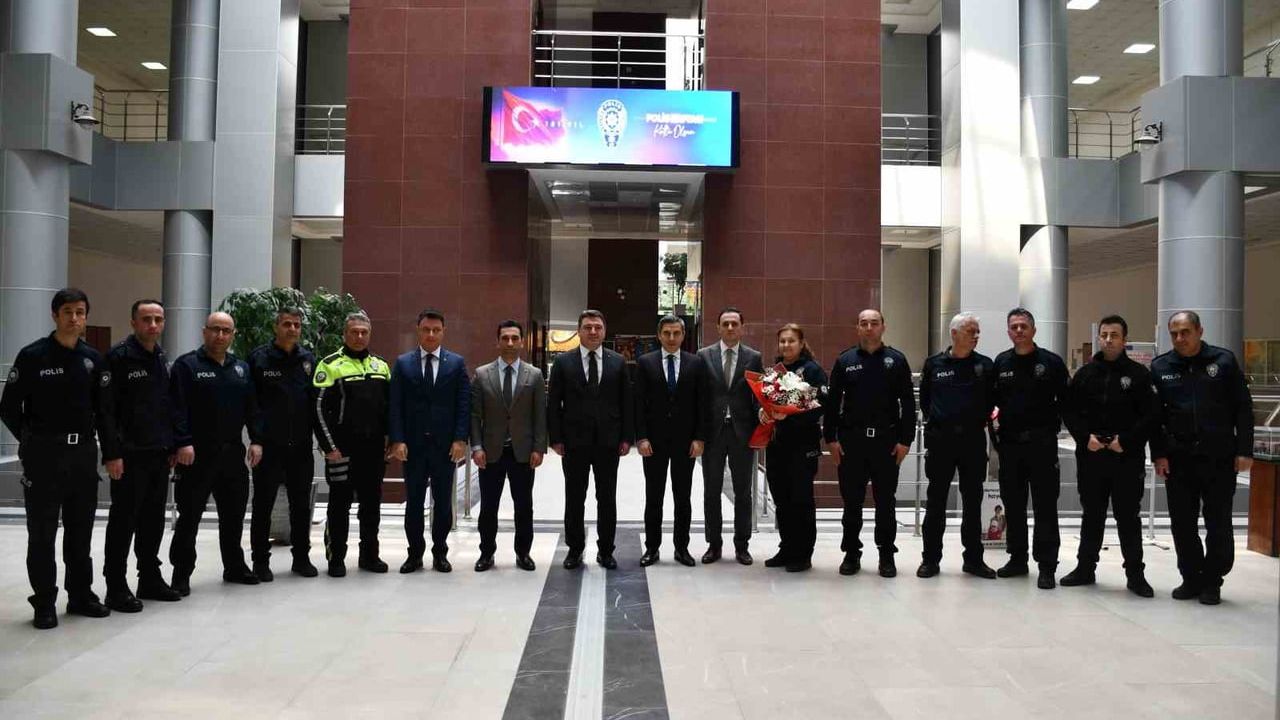 Eskişehir Başsavcısı Karakülah, Türk Polis Teşkilatı'nın 181. Yılında Adliye ve Emniyet Birimlerini Ziyaret Etti