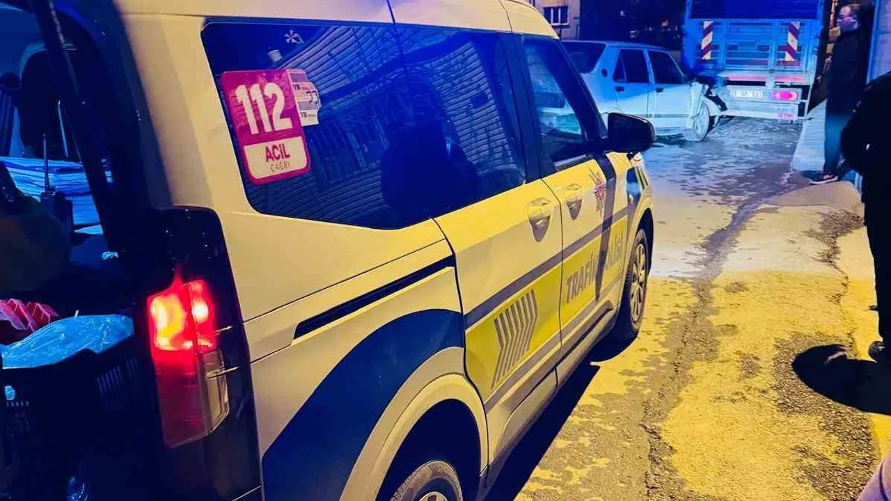 Eskişehir'de 190 promil alkollü ve ehliyetsiz sürücü park halindeki kamyonete çarptı, 250 bin TL ceza