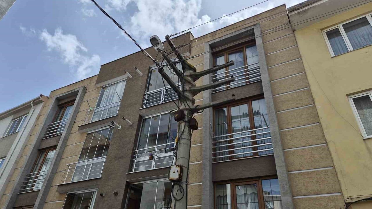 Eskişehir'de 67 yaşındaki Yüksel Külen evinde ölü bulundu; soruşturma başlatıldı