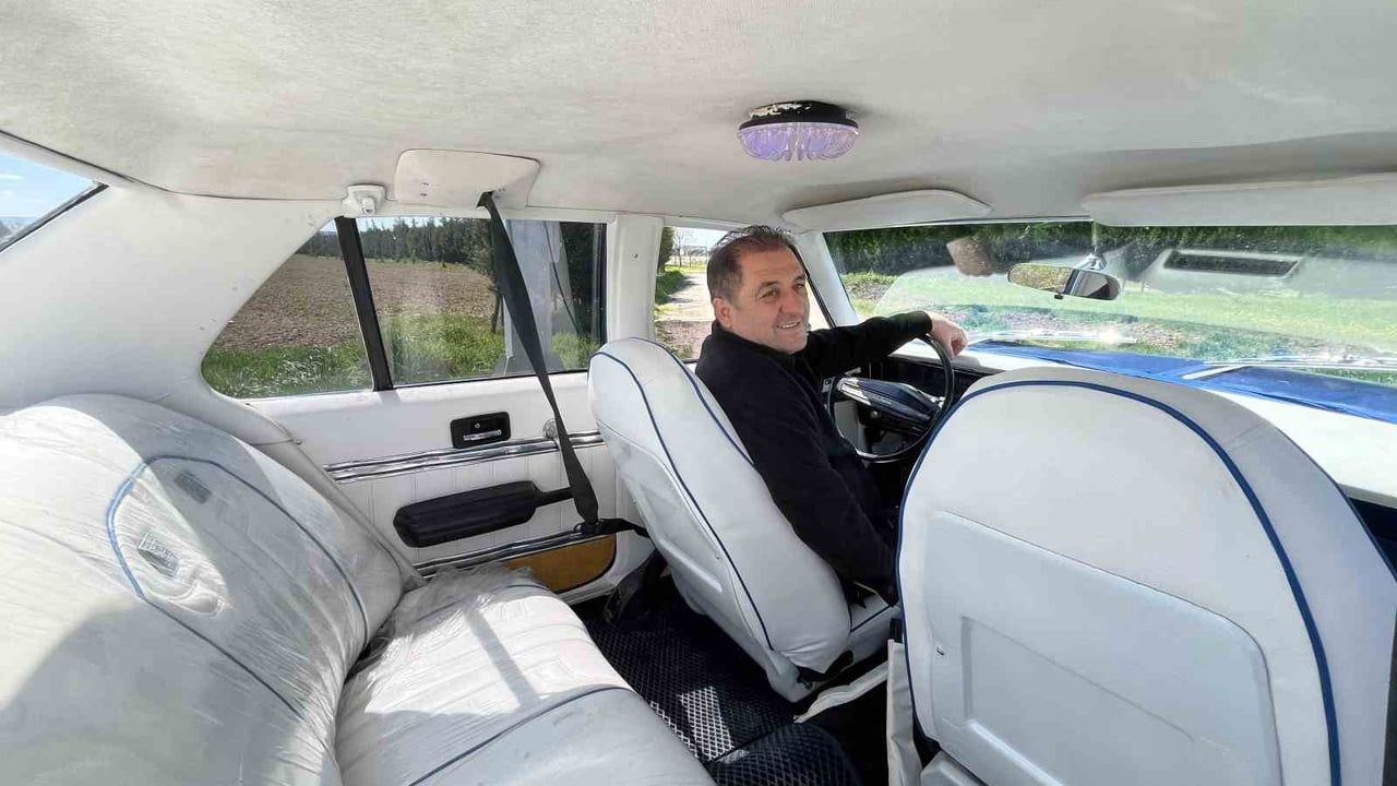 Eskişehirli usta, çocukluk hayalini gerçekleştirip 1976 model otomobilini restore etti